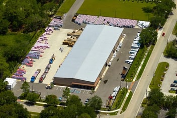 Comparison of Yard Management System vs Warehouse Management System showing efficiency, cost savings, and operational benefits.